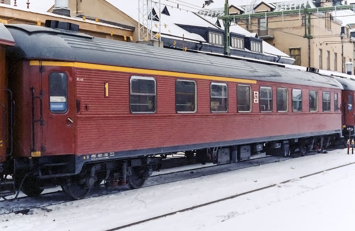 Bild: AB3 4793 i Gävle 1987