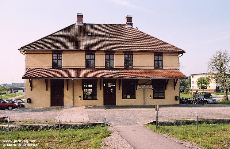 Bild: Stationshuset i Heby