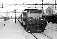 Bild: T43 med tåg mot Skellefteå i Bastuträsk 1976