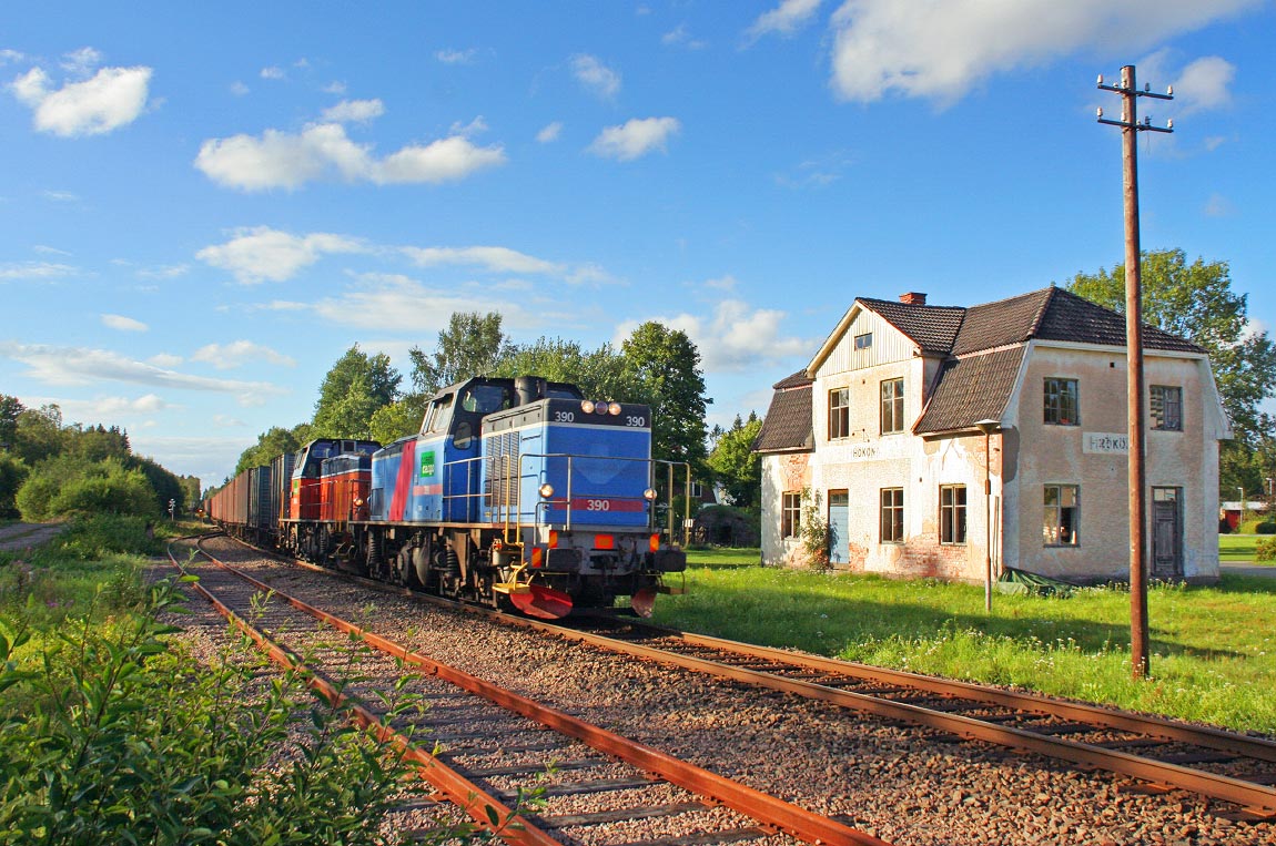 Bild: Godståg 6129 Älmhult-Olofström i Hökön 14 augusti 2008