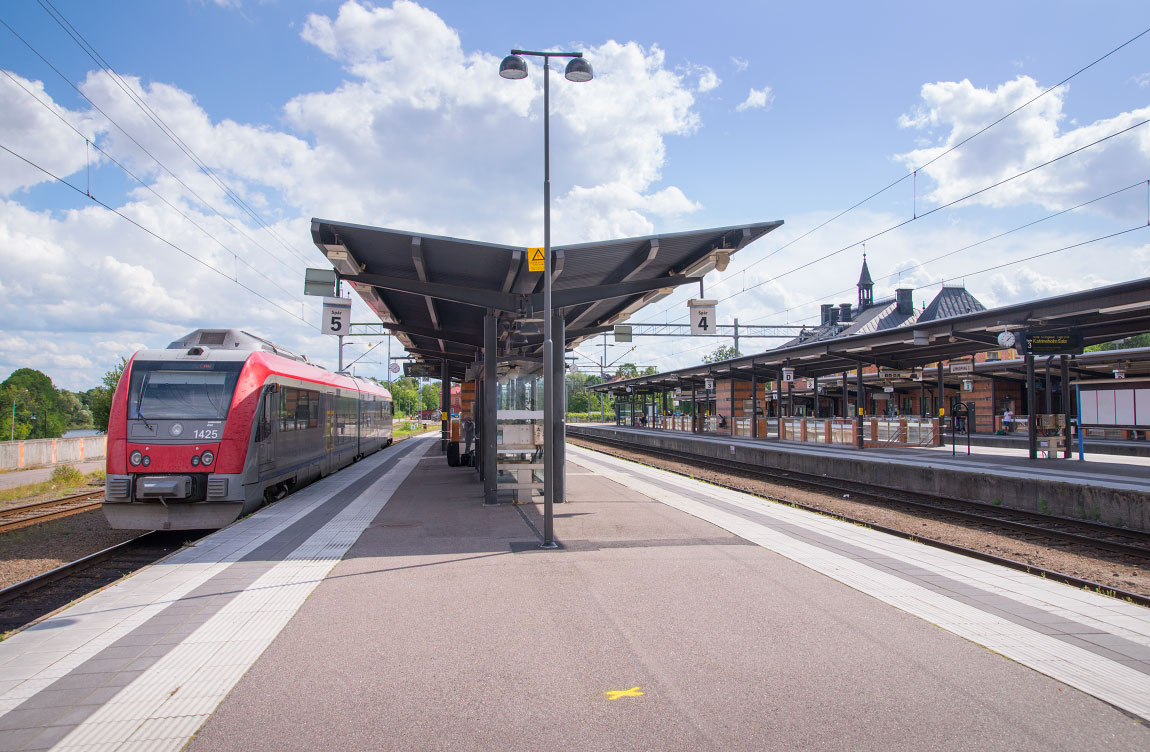 Bild: Tåg från Hultsfred har ankommit Linköping