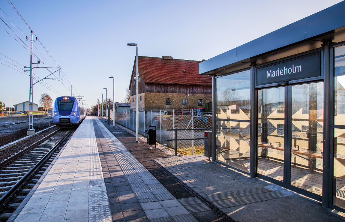 Bild: Pågatåg mot Helsingborg ankommer Marieholm 23 december 2016