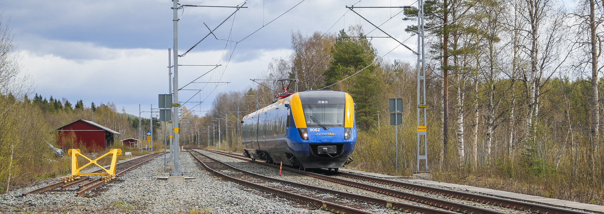 Persontåg mot Boden passerar Niemisel 2021