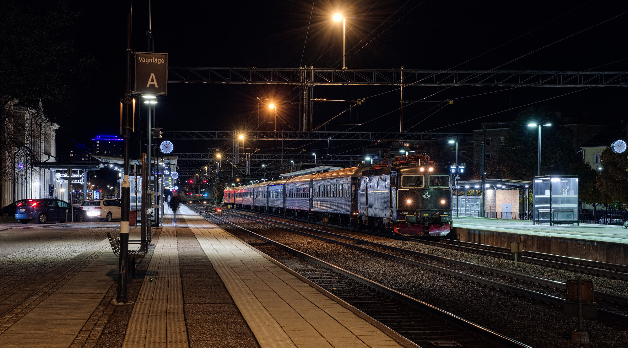 SJ:s nattåg Göteborg-Duved/Umeå gör uppehåll i Örebro 26 oktober 2021