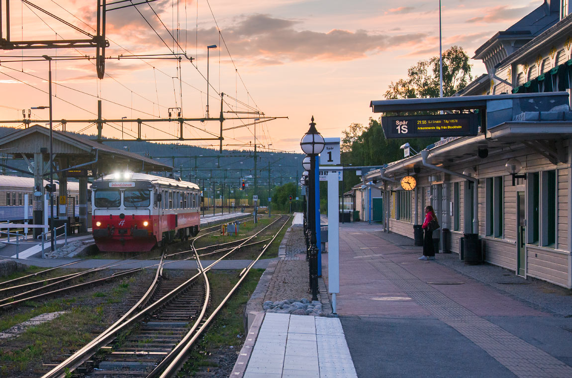 Bild: Tåget från Gällivare ankommer Östersund C på kvällen 29 juli 2014, efter mer än 14 timmars resa
