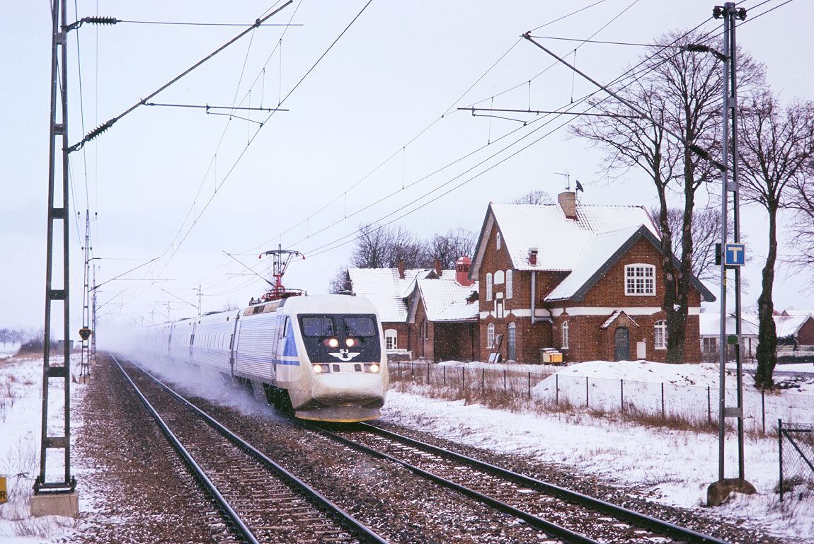 Bild: X2000 passerar Hjärup