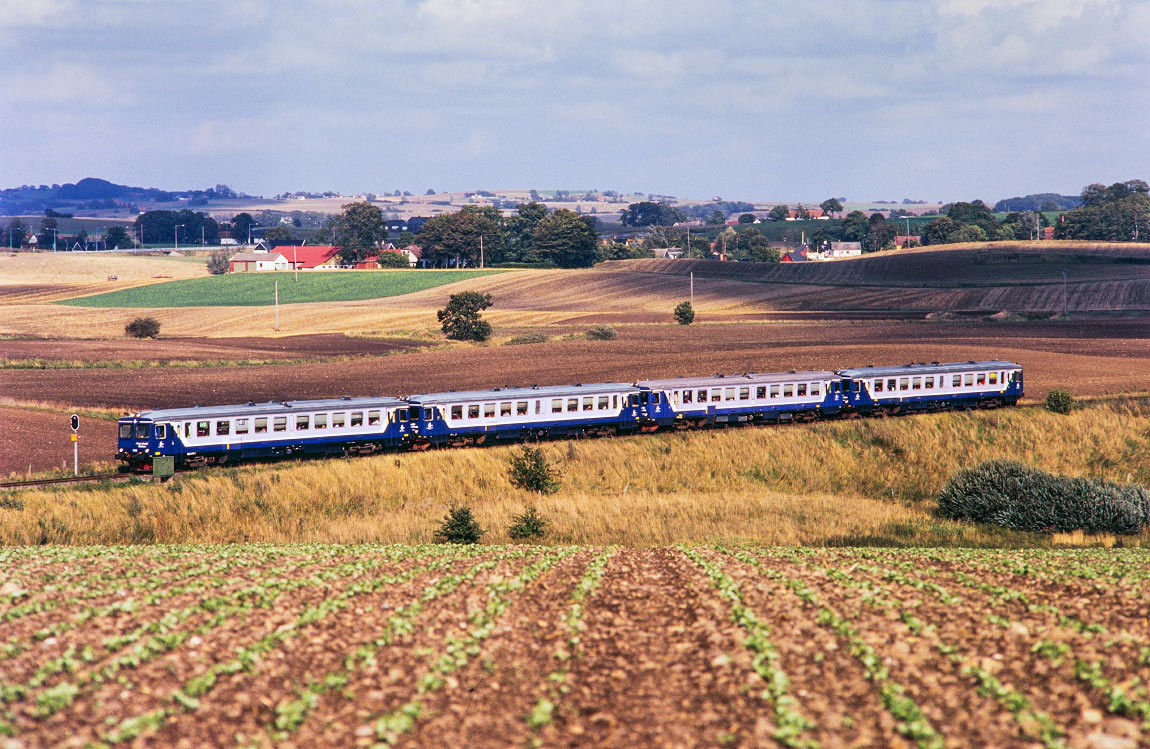 Bild:Tåg mot Malmö i Rydsgård 1994