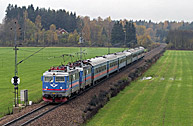 Bild: Tåg Göteborg-Stockholm mellan Munktorp och Kolbäck 2006