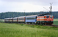 Bild: Rc5 1366 med tåg vid Storvik 1990