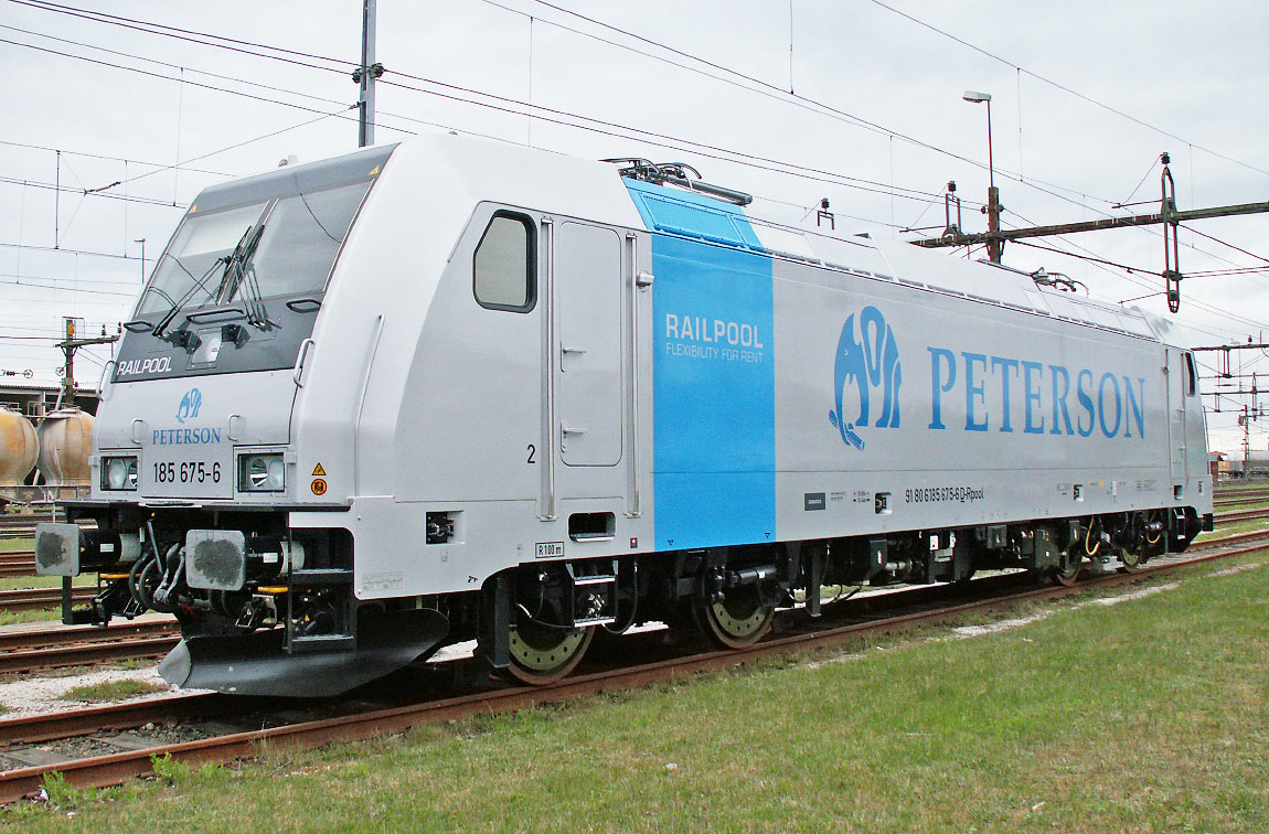 Bild: Peterson Rail/Railpool 185 675-6 i Varberg 2010