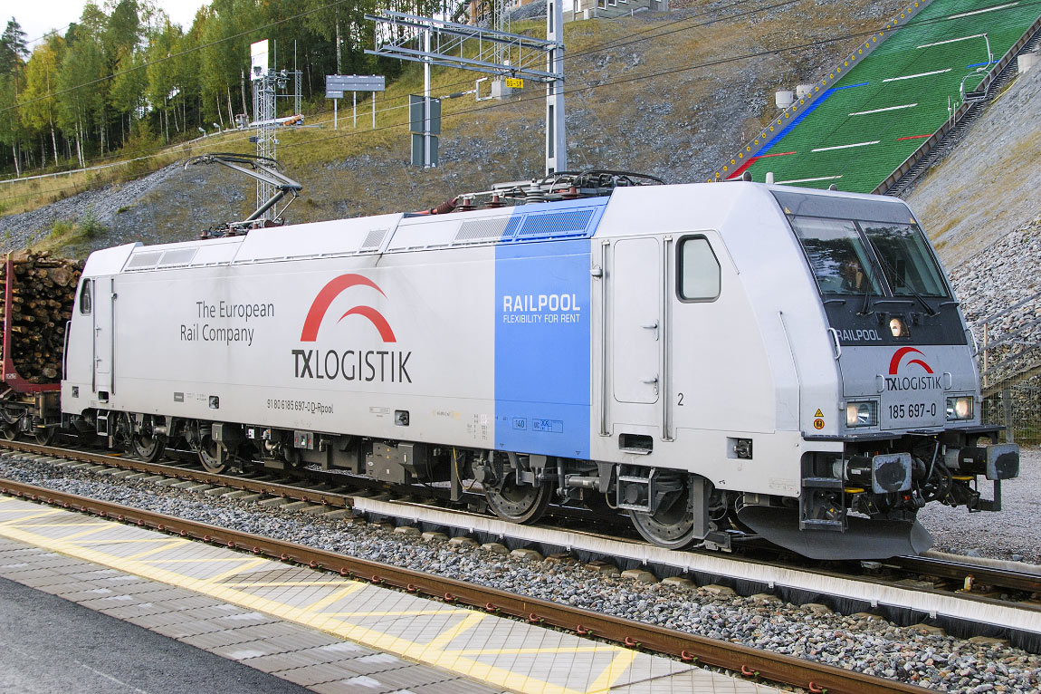Bild: TX Logistik/Railpool 185 697-0 i Örnsköldsvik 2010