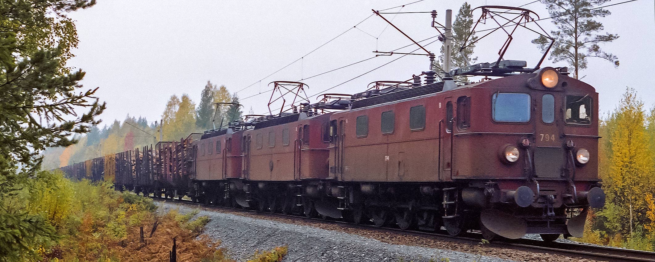 Timmertåg med Da 794 främst utanför Sandviken 1989