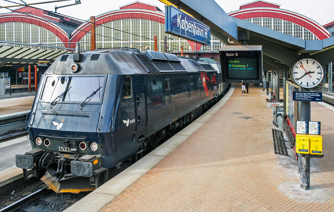 Bild: DSB ME 1521 i Köpenhamn 2006