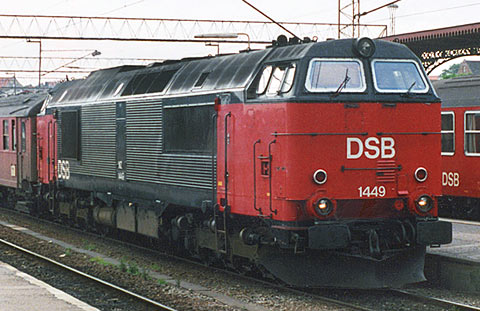 Bild: DSB MZ 1449, ett lok i den fjärde serien, i Helsingör 1988