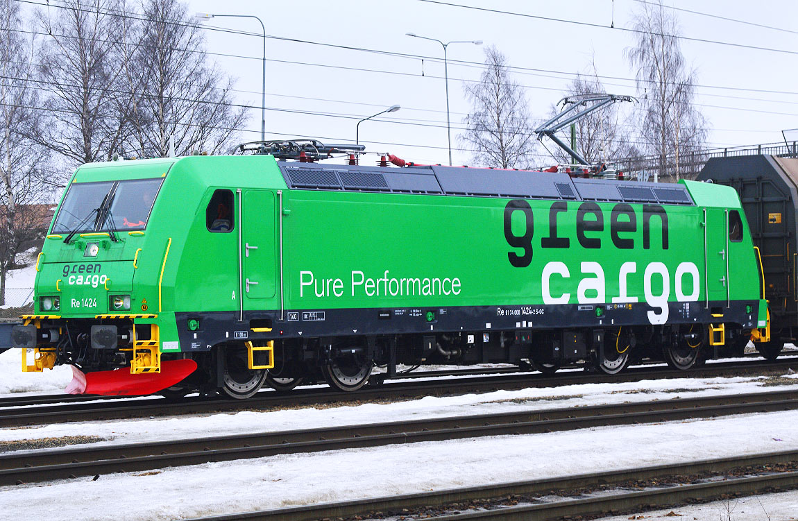 Bild: Green Cargo Re 1424 i Umeå 2010