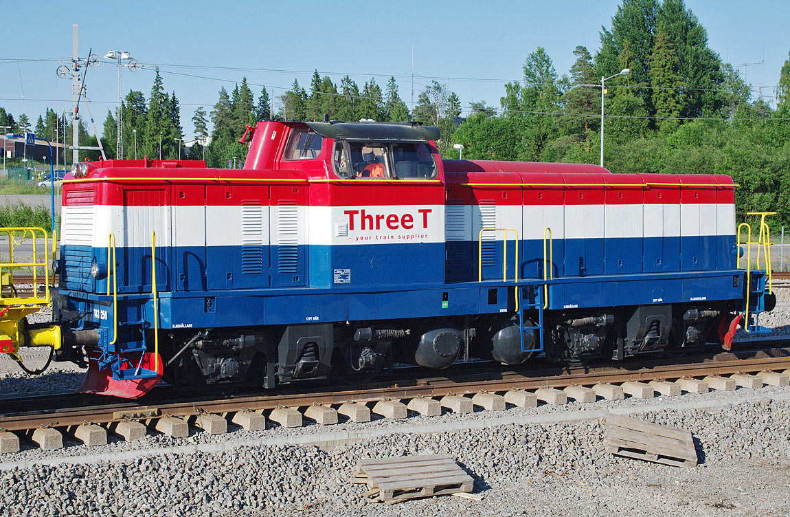 Bild: Three T T43 250 2011