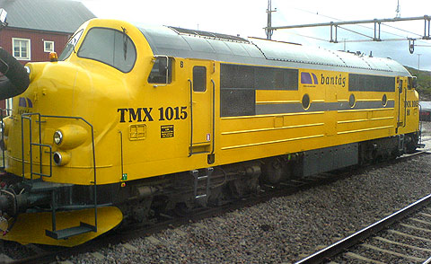 Bild: Bantåg TMX 1015 i Vassijaure 2006