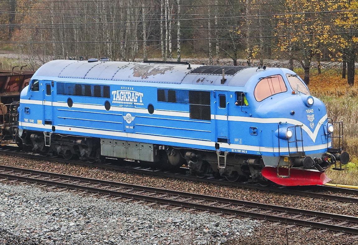 Bild: Svensk Tågkraft TMX 1042 i Jakobsberg 2014