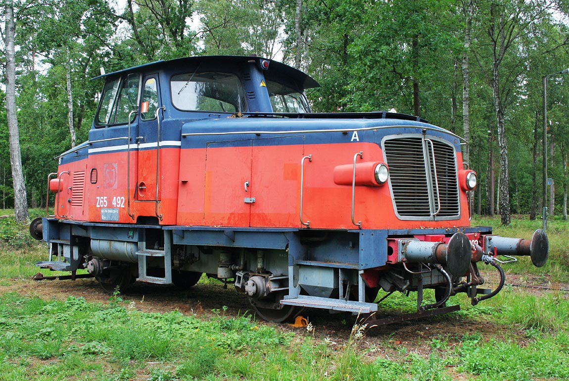 Bild: Järnvägsskolan Z65 492 i Ängelholm 2008