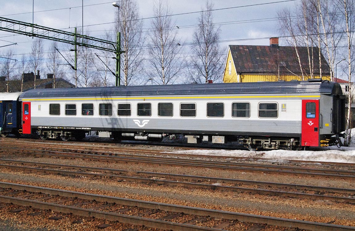 Bild: SSRT/SJ A7 5261 i Umeå 2010