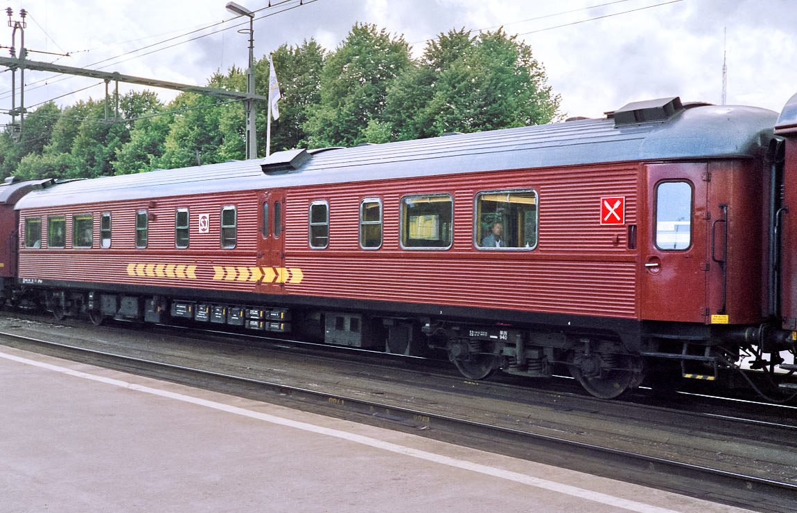 Bild: R1R 4842 i Gävle 1987