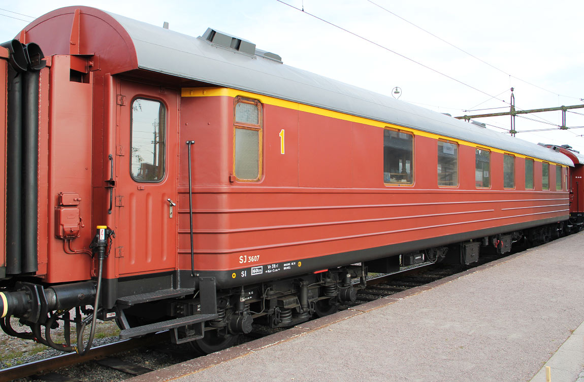 Bild: S1 3607 som museivagn i Gävle 2015