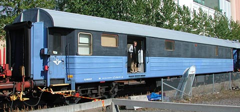 Bild: S7 4420, f d resgodsvagn F52, i Malmö 2002