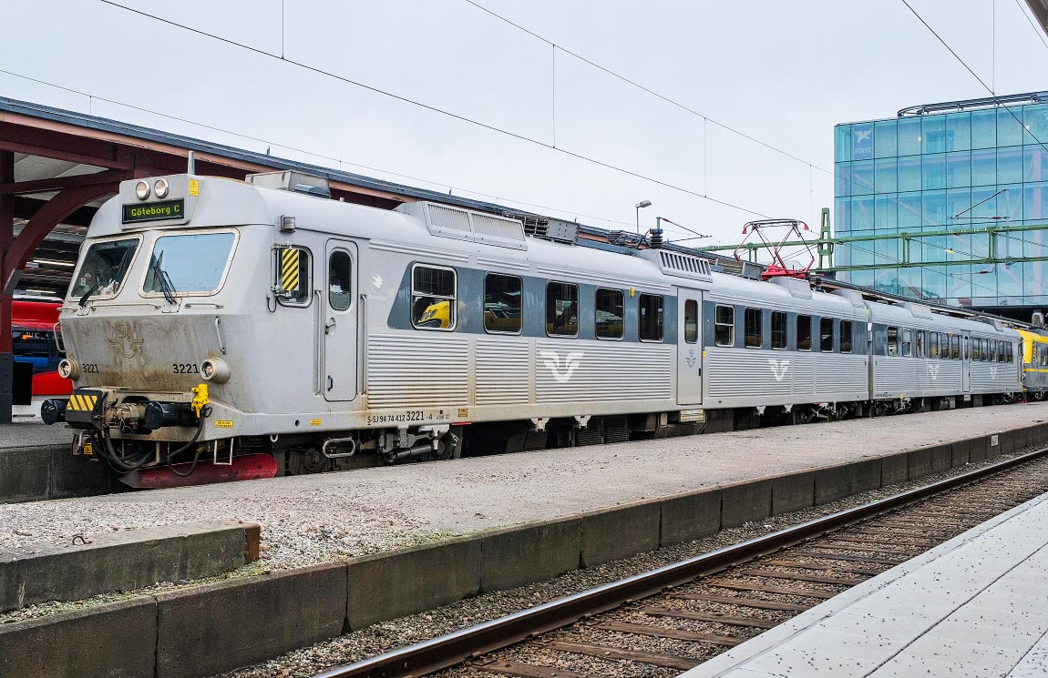 Bild: SJ X12 3221 uthyrd till Västtrafik i Göteborg 2023
