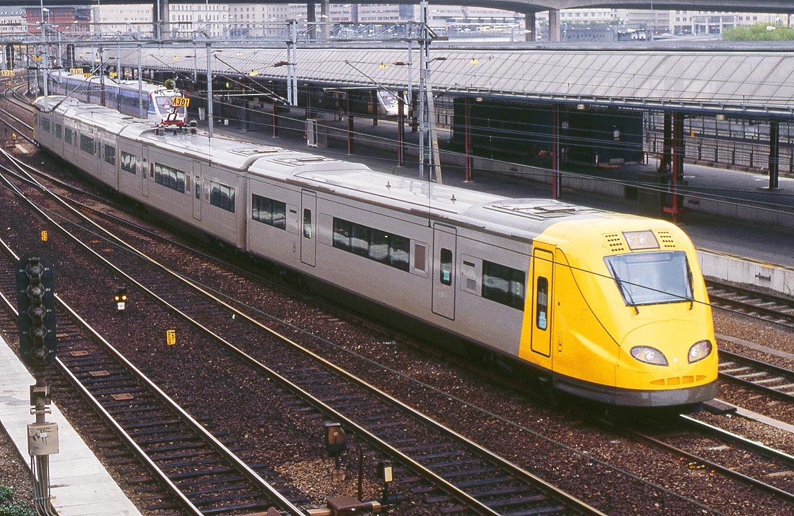 Bild: X3 3 i Stockholm 1999