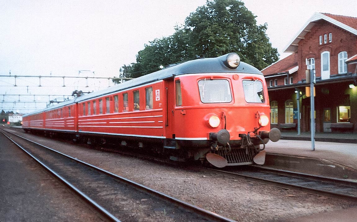 Bild: X8 253 i Trollhättan 1981