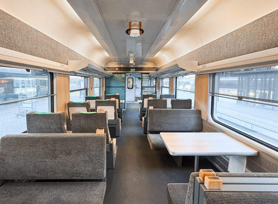 Bild: Interiör moderniserade SJ BFS9 5211 2025