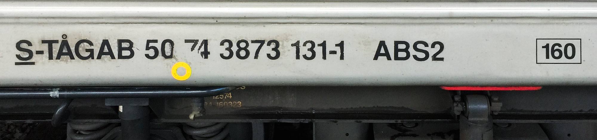 Littera och nummer på en ABS2-vagn
