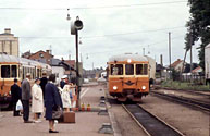 Bild: YP 910 ankommer Skara som tåg mot Forshem i juli 1970